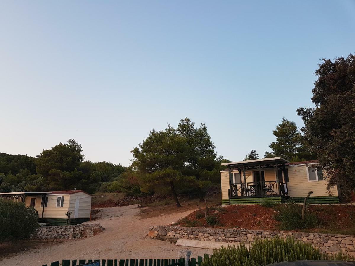 Kamp Lunga Hotel Jezera Exterior photo